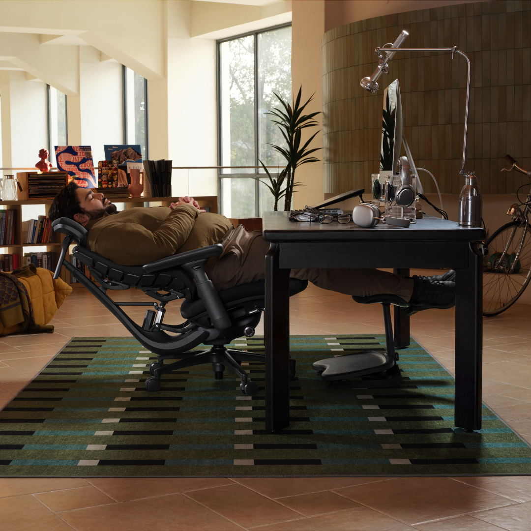 LiberNovo Maxis Airflow Dynamic Ergonomic Chair
