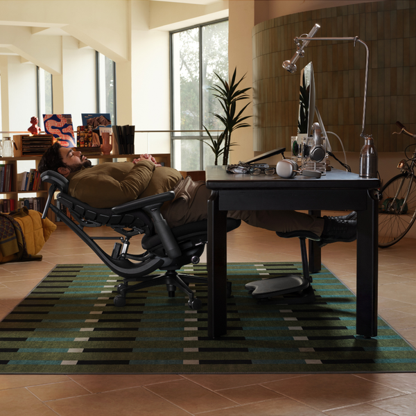 LiberNovo Maxis Airflow Dynamic Ergonomic Chair
